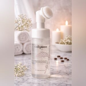 Callyssee Macchiato Foaming Cleansing Scrubber